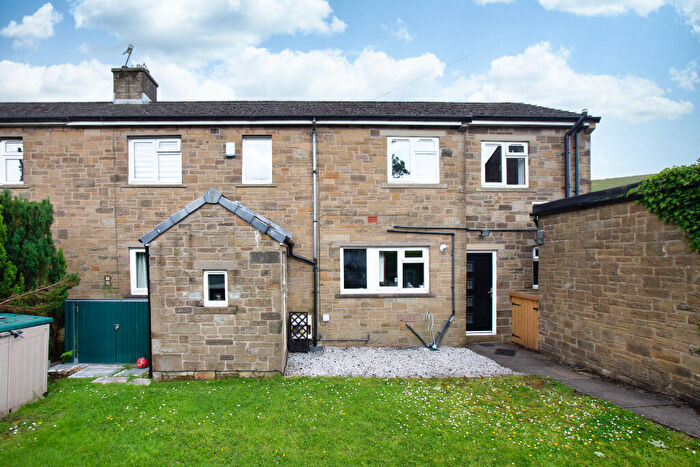 4 Bedroom Semi-Detached House For Sale In Dumfries Drive, Denshaw, Saddleworth, OL3