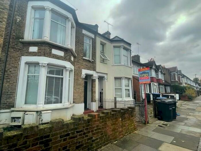 2 Bedroom Flat To Rent In Latymer Road, Edmonton, London, N9