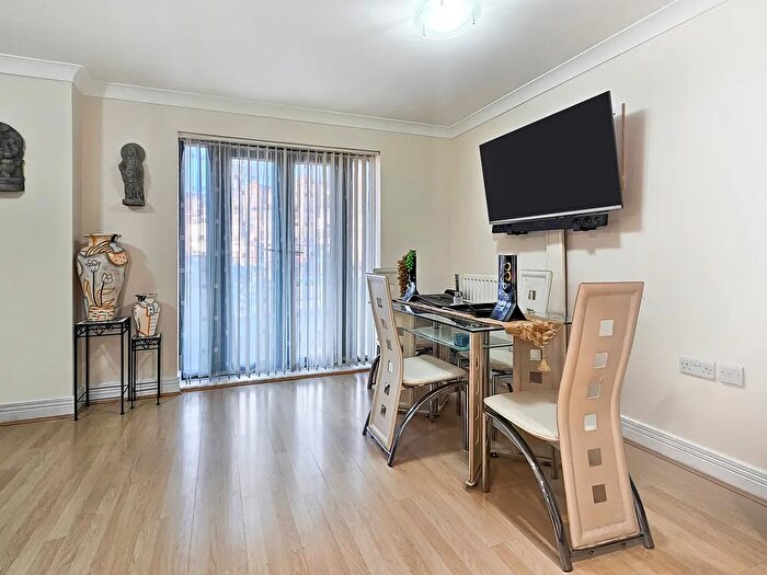 2 Bedroom Flat To Rent In Monarchs Court, Imperial Drive, Harrow, HA2