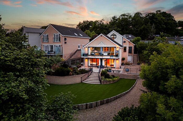 4 Bedroom Detached House For Sale In Park Homer Drive, Wimborne, BH21