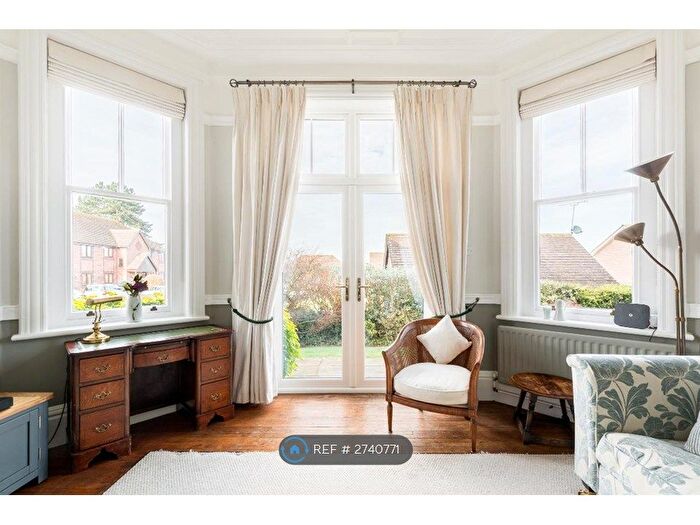 1 Bedroom Flat To Rent In Holioake Drive, Warwick, CV34