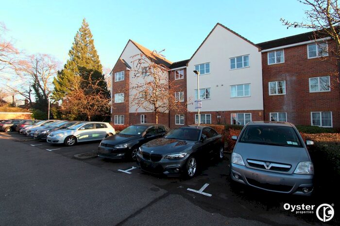 2 Bedroom Flat To Rent In Gisburne Way, Branscombe House Gisburne Way, WD24