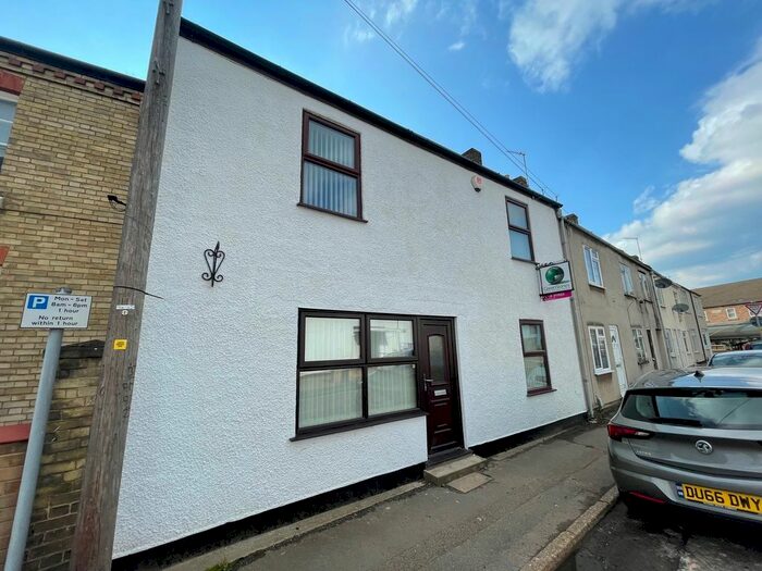 3 Bedroom Property To Rent In Queen Street, Whittlesey, Peterborough, PE7