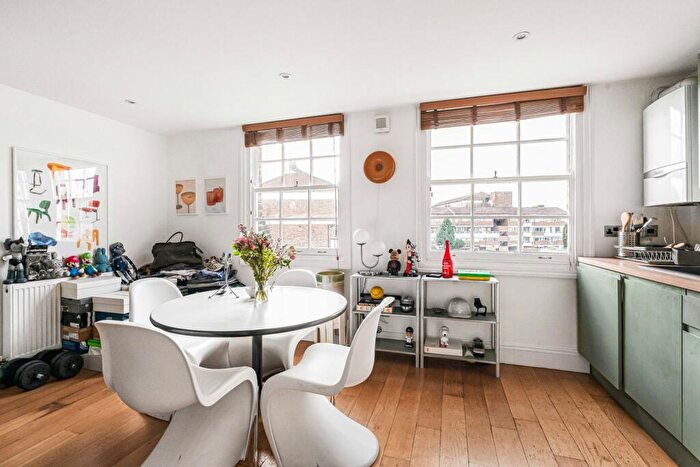 1 Bedroom Apartment For Sale In Broadway Market, London, E8