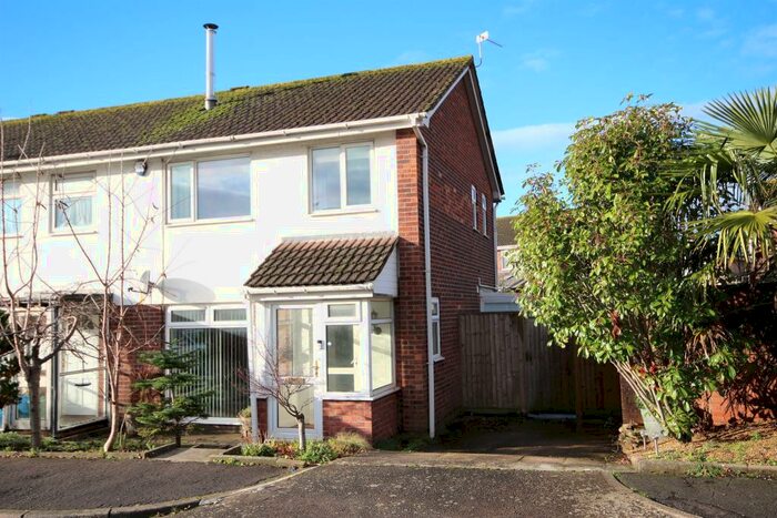 3 Bedroom End Of Terrace House For Sale In Drylla, Dinas Powys, CF64