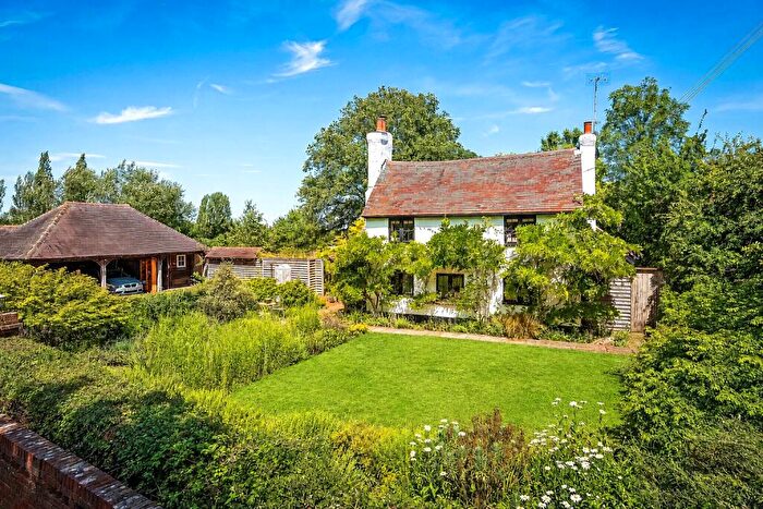 4 Bedroom Detached House For Sale In Lower Farm Road, Effingham, Leatherhead, Surrey, KT24