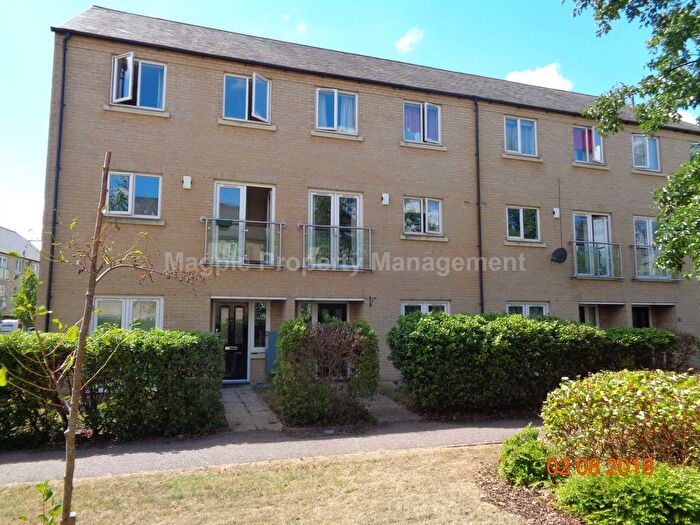 4 Bedroom Town House To Rent In Skipper Way, Little Paxton, St Neots, PE19