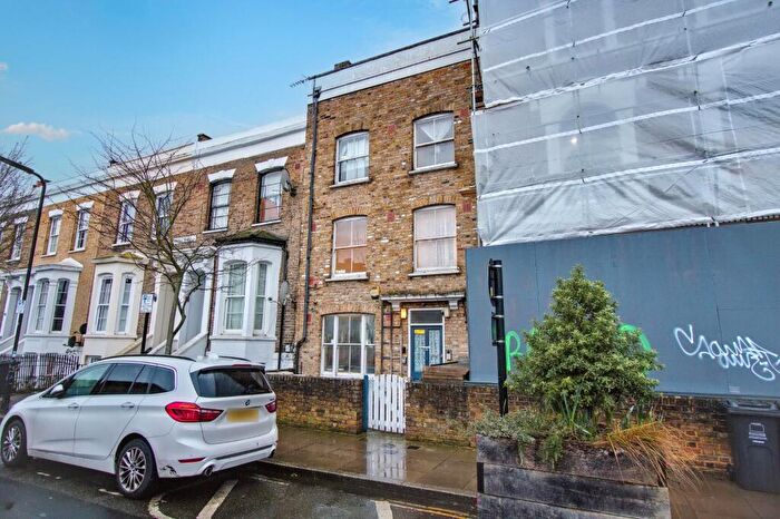 3 Bedroom Terraced House For Sale In Flats A - C, Nevill Road, Stoke Newington, London, N16