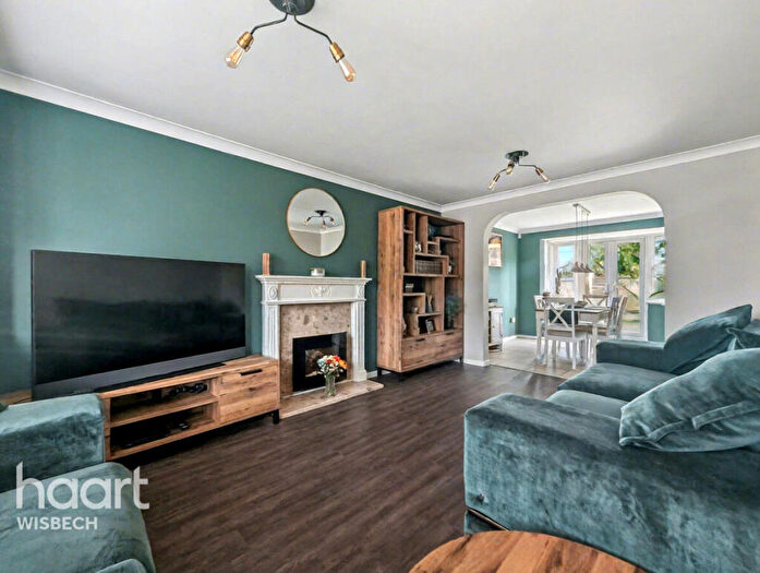 4 Bedroom Detached House For Sale In Coppins Court, Wisbech, PE13