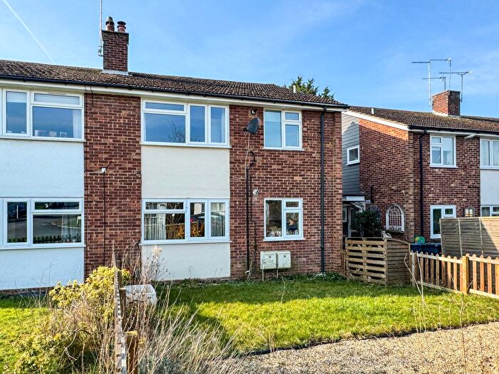 2 Bedroom Flat To Rent In Wilton Crescent, Hertford, SG13