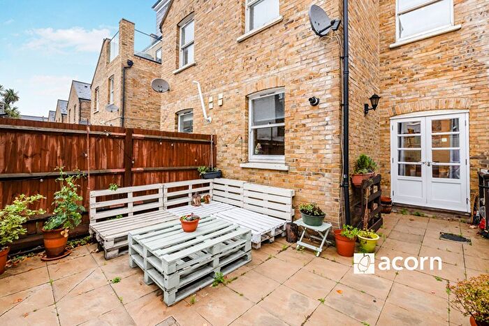 4 Bedroom Town House To Rent In Marcia Road, London, SE1
