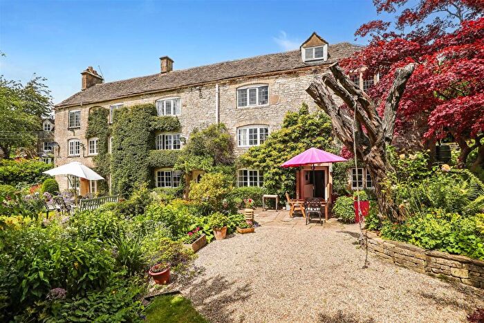 6 Bedroom Detached House For Sale In Chalford Hill, Stroud, GL6