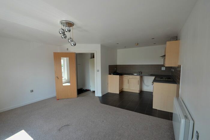 2 Bedroom Flat To Rent In Cannock Road, Heath Hayes, Cannock, WS12