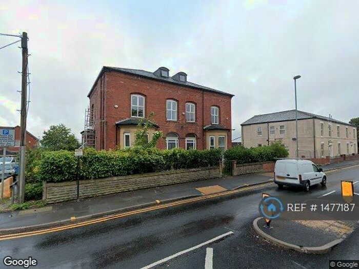 1 Bedroom Flat To Rent In Oldham Road, Oldham, OL2