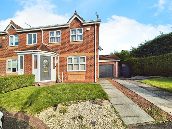 3 Bedroom Semi-Detached House To Rent In Raby Close, Bedlington, NE22