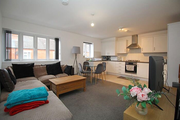 2 Bedroom Flat To Rent In Henderson Way, Loughborough, LE11