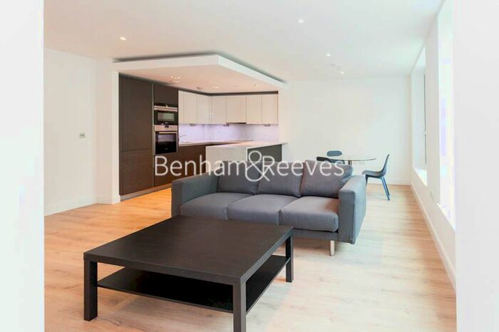2 Bedroom Flat To Rent In Sovereign Court, Hammersmith, W6