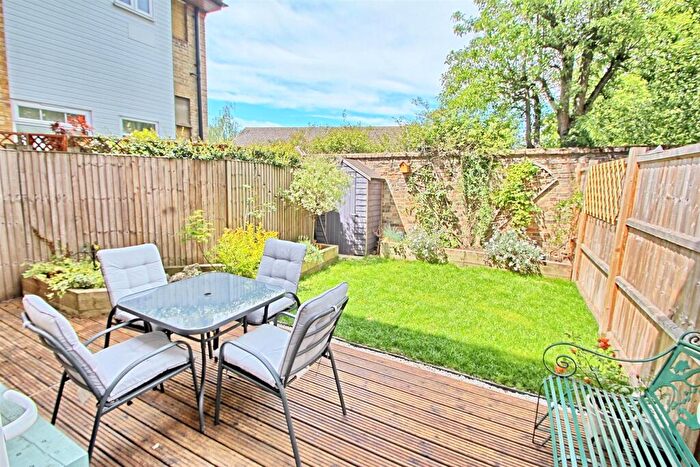 2 Bedroom Apartment To Rent In High Oak House - Ware - Own Private Garden, SG12