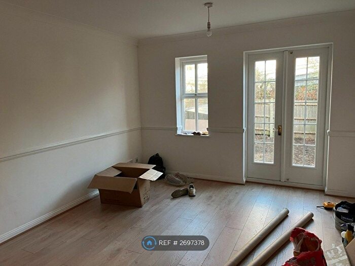 2 Bedroom Terraced House To Rent In Heather Close, London, SE13