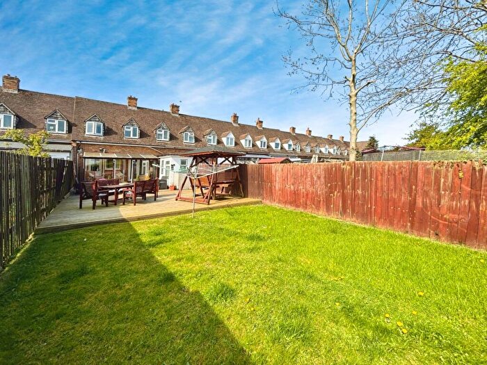 2 Bedroom Terraced House For Sale In Stamford Road, Blacon, Chester, Cheshire, CH1