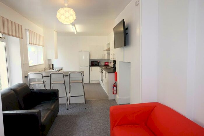 5 Bedroom Terraced House To Rent In Alexandra Road, Plymouth, PL4