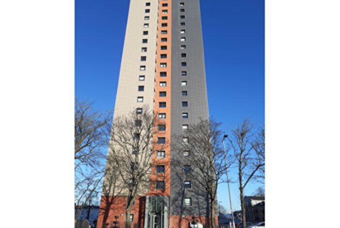 2 Bedroom Flat To Rent In , Ibroxholm Oval, G51