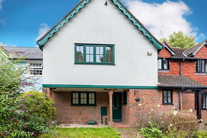 3 Bedroom Terraced House For Sale In Parkside Mews, Horsham, RH12