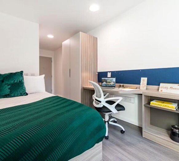 Apartment To Rent In Hollis Croft, Sheffield, S1