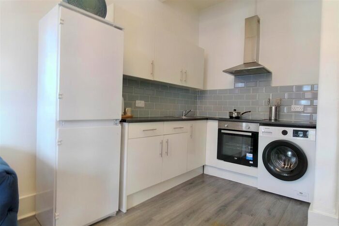 2 Bedroom Flat For Sale In Canal Street, Braehead, Renfrew, PA4