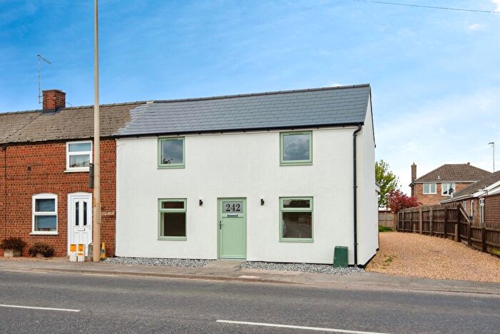 3 Bedroom Detached House For Sale In High Road, Whaplode, Spalding, PE12