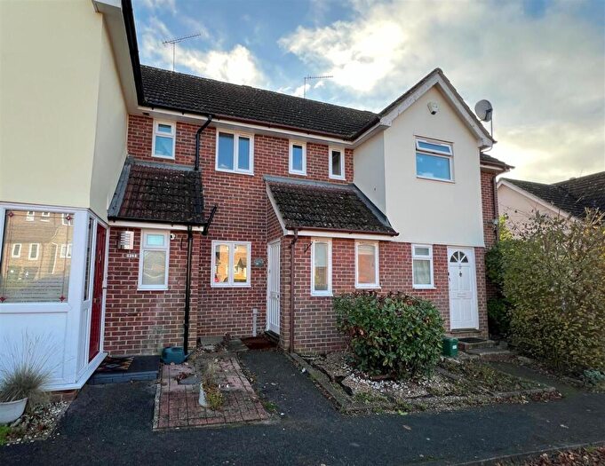 1 Bedroom Terraced House For Sale In Hillcrest Court, Basingstoke, RG23