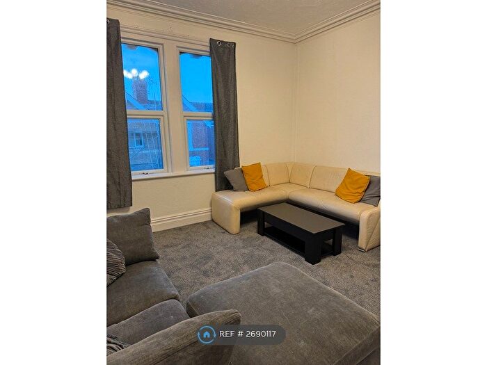 1 Bedroom Flat To Rent In Stafford Street, Swindon, SN1