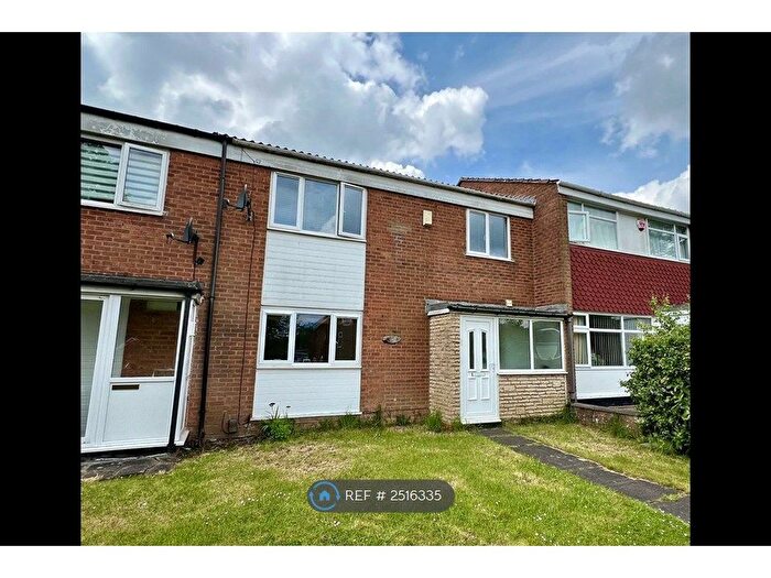 5 Bedroom Terraced House To Rent In Grazebrook Croft, Birmingham, B32