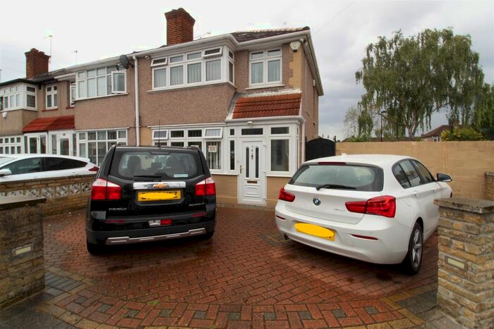 3 Bedroom End Of Terrace House To Rent In Cambourne Avenue, London, N9