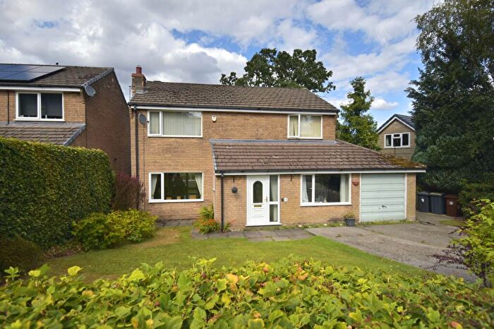 4 Bedroom Property For Sale In Linglongs Avenue, Whaley Bridge, SK23