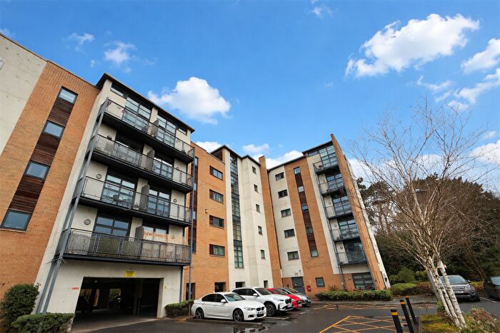 2 Bedroom Flat To Rent In Altrincham Road, Manchester, M22