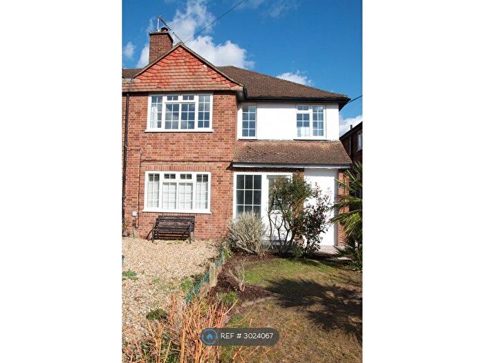 2 Bedroom Maisonette To Rent In Angel Road, Thames Ditton, KT7