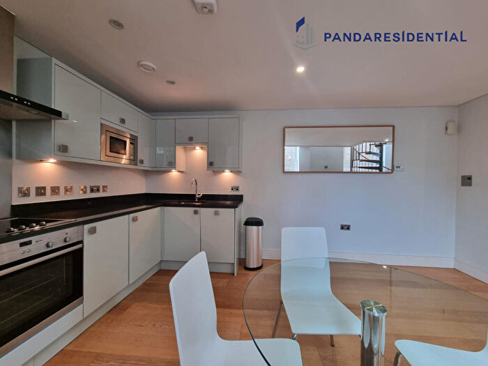 1 Bedroom Flat For Sale In The Clerkenwell Court, Duncan Street, London, N1