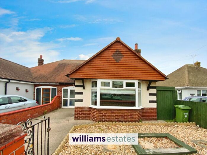 2 Bedroom Bungalow For Sale In Fern Avenue, Prestatyn, LL19