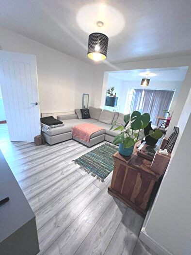 1 Bedroom Flat For Sale In Baylis Road, Slough, SL1