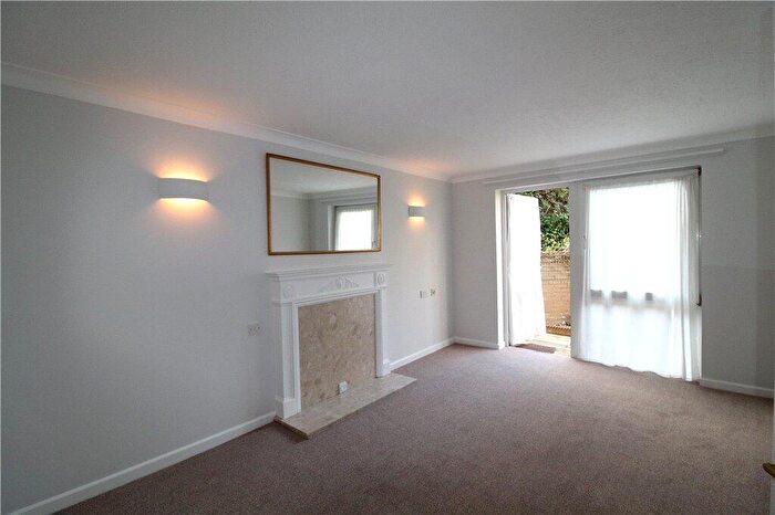 1 Bedroom Apartment To Rent In Fairfield Path, Croydon, CR0