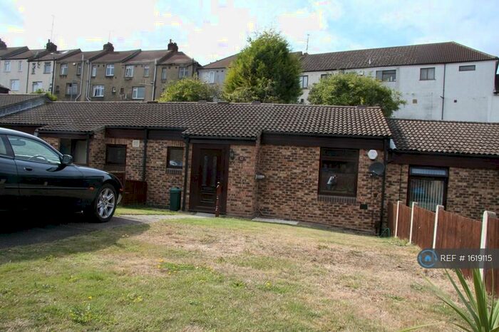 2 Bedroom Bungalow To Rent In Dale Street, Chatham, ME4