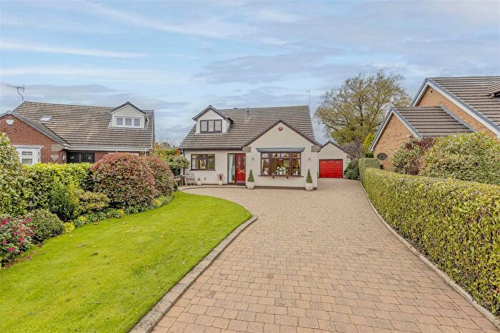 3 Bedroom Detached House For Sale In Brookhouse Lane, Stoke-On-Trent, ST2