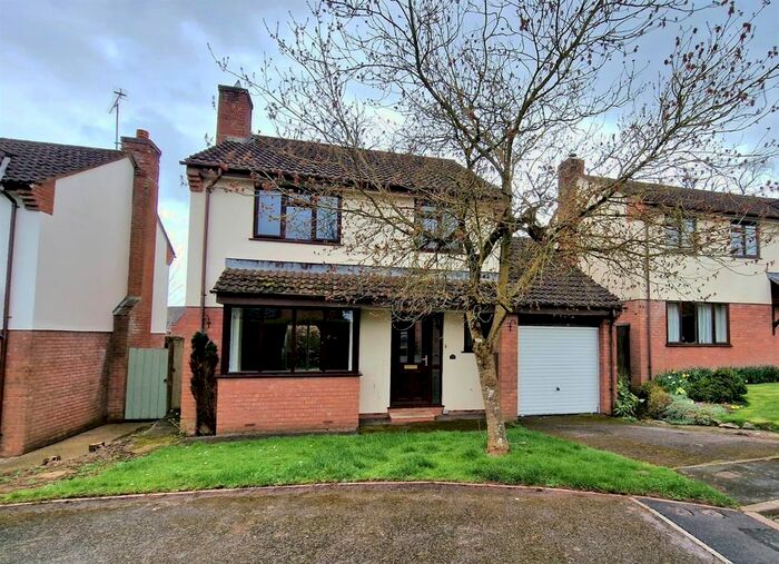4 Bedroom Detached House For Sale In Lockyer Crescent, Tiverton, EX16