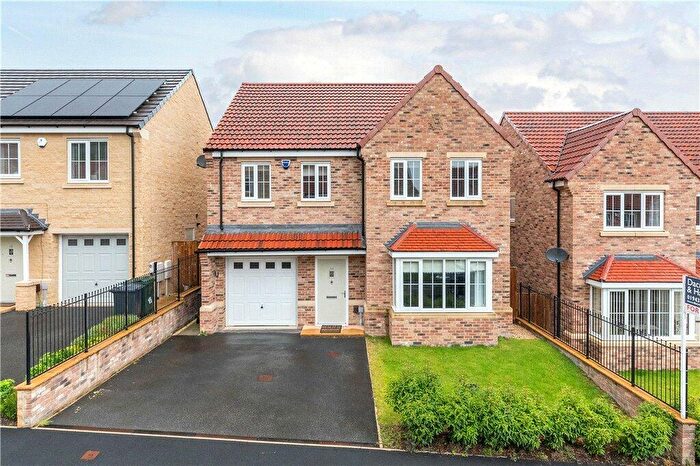 4 Bedroom Detached House To Rent In Lapwing Avenue, Menston, Ilkley, West Yorkshire, LS29