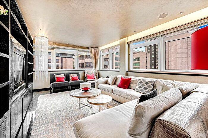 4 Bedroom Flat To Rent In Brick Street, London, W1J