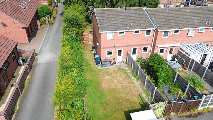 2 Bedroom End Of Terrace House To Rent In Okehampton Crescent, Mapperley, Nottingham, NG3