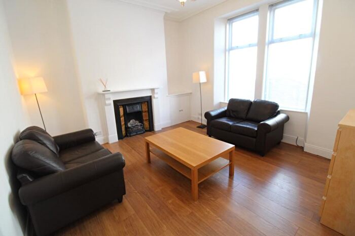 1 Bedroom Flat To Rent In Wallfield Crescent, Ground Floor Right, AB25