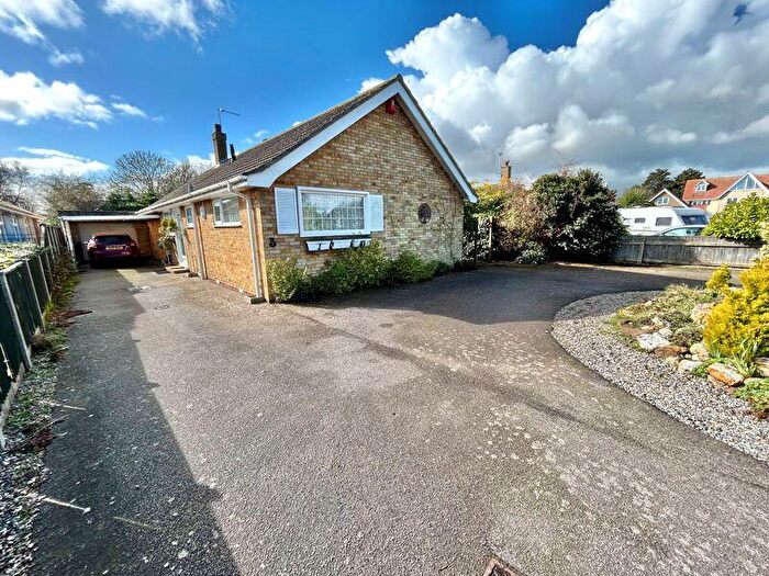 3 Bedroom Detached Bungalow For Sale In Orde Avenue, Gorleston, Great Yarmouth, NR31