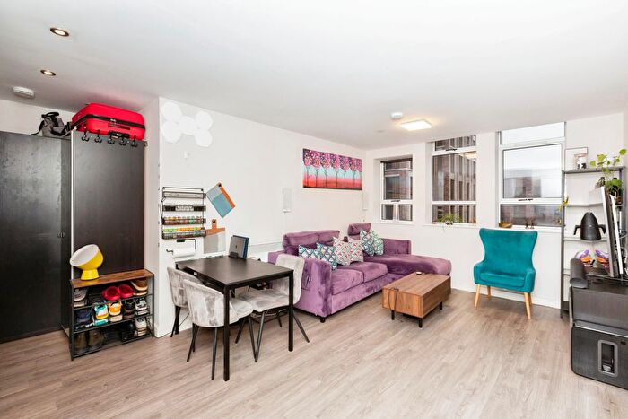1 Bedroom Flat For Sale In Perth Road, Ilford, Essex, IG2